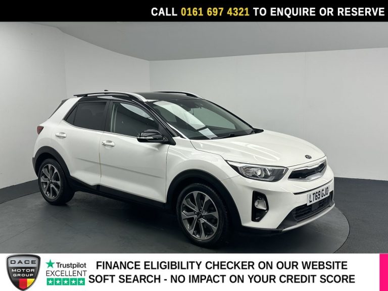 Used 2019 WHITE KIA STONIC SUV 1.0 T-GDi 4 SUV 5dr Petrol DCT Euro 6 (s/s) (118 bhp) PETROL (reg. 2019-09-30) (Automatic) for sale in Stockport